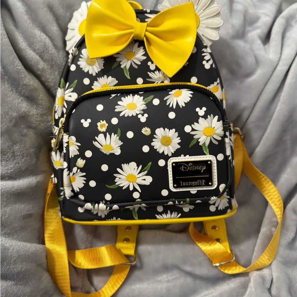 Loungefly Daisy Backpack - Black and Yellow
